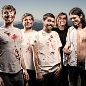 Far-less - List pictures