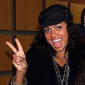 Amel Larrieux - List pictures