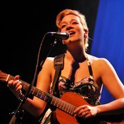 Jill Barber - List pictures