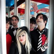 Stitched Up Heart - List pictures