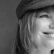 Sara Hickman - List pictures