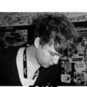 Vaults - List pictures