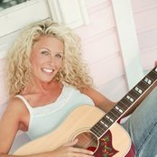 Joey Daniels - List pictures