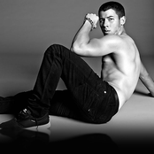 Nick Jonas - List pictures