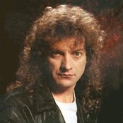 Lou Gramm - List pictures
