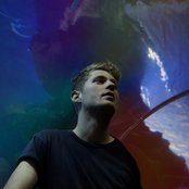 Toby Gale - List pictures