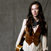 Lera Lynn - List pictures