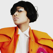 Vv Brown - List pictures