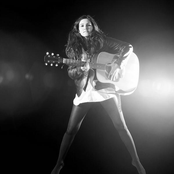 Joyce Jonathan - List pictures