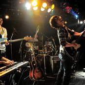 Wacci - List pictures