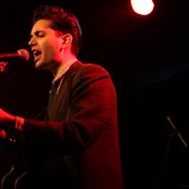 Kitty, Daisy And Lewis - List pictures