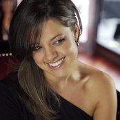 Amber Lawrence - List pictures