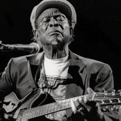 David Honeyboy Edwards - List pictures