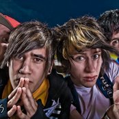 Red Car Wire - List pictures