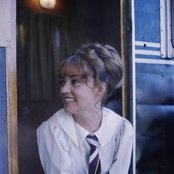 Jeanne Moreau - List pictures