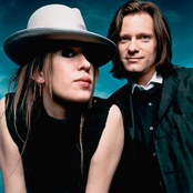 Frou Frou - List pictures