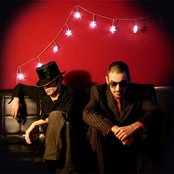 Dead Combo - List pictures