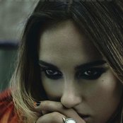 Jess Mills - List pictures