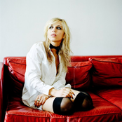 Amandine Bourgeois - List pictures