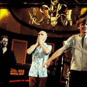 Crowded House - List pictures