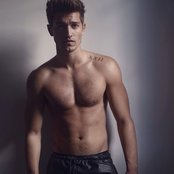 Asher Monroe - List pictures