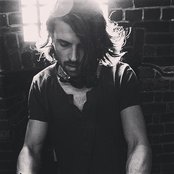 Sidney Charles - List pictures