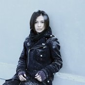 Yui - List pictures