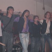 Burning Hearts - List pictures