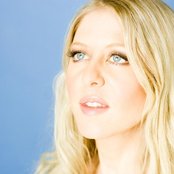 Adrienne Young - List pictures