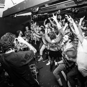 Gnarwolves - List pictures