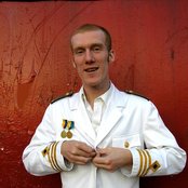 Kapten Röd - List pictures