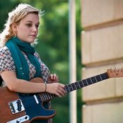 Lydia Loveless - List pictures