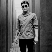 Daniel Merriweather - List pictures