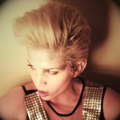 Gia Love - List pictures