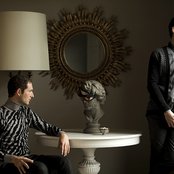 Aaron - List pictures