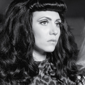 Clairy Browne & The Bangin' Rackettes - List pictures