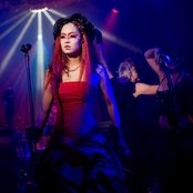 Alice - List pictures