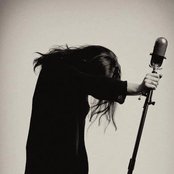 Louise Burns - List pictures