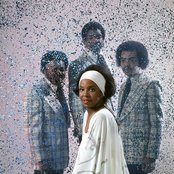 Gladys Knight And The Pips - List pictures