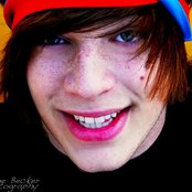 Stephen Jerzak - List pictures