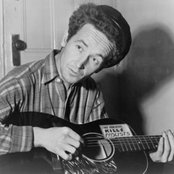 Woody Guthrie - List pictures