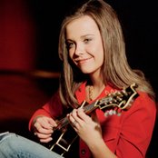 Sierra Hull - List pictures