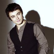 Leon Jackson - List pictures