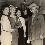 Andrew Sisters - List pictures