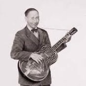 Tampa Red - List pictures