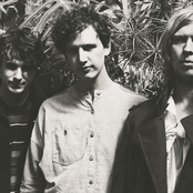 Popstrangers - List pictures