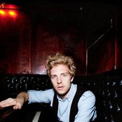 Andrew Belle - List pictures