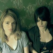 Uh Huh Her - List pictures