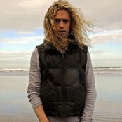Phil Joel - List pictures