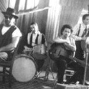 Toto - List pictures